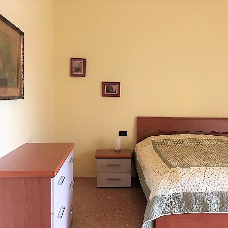 Appartamento Del Sole Дезенцано-дель-Гарда Екстер'єр фото